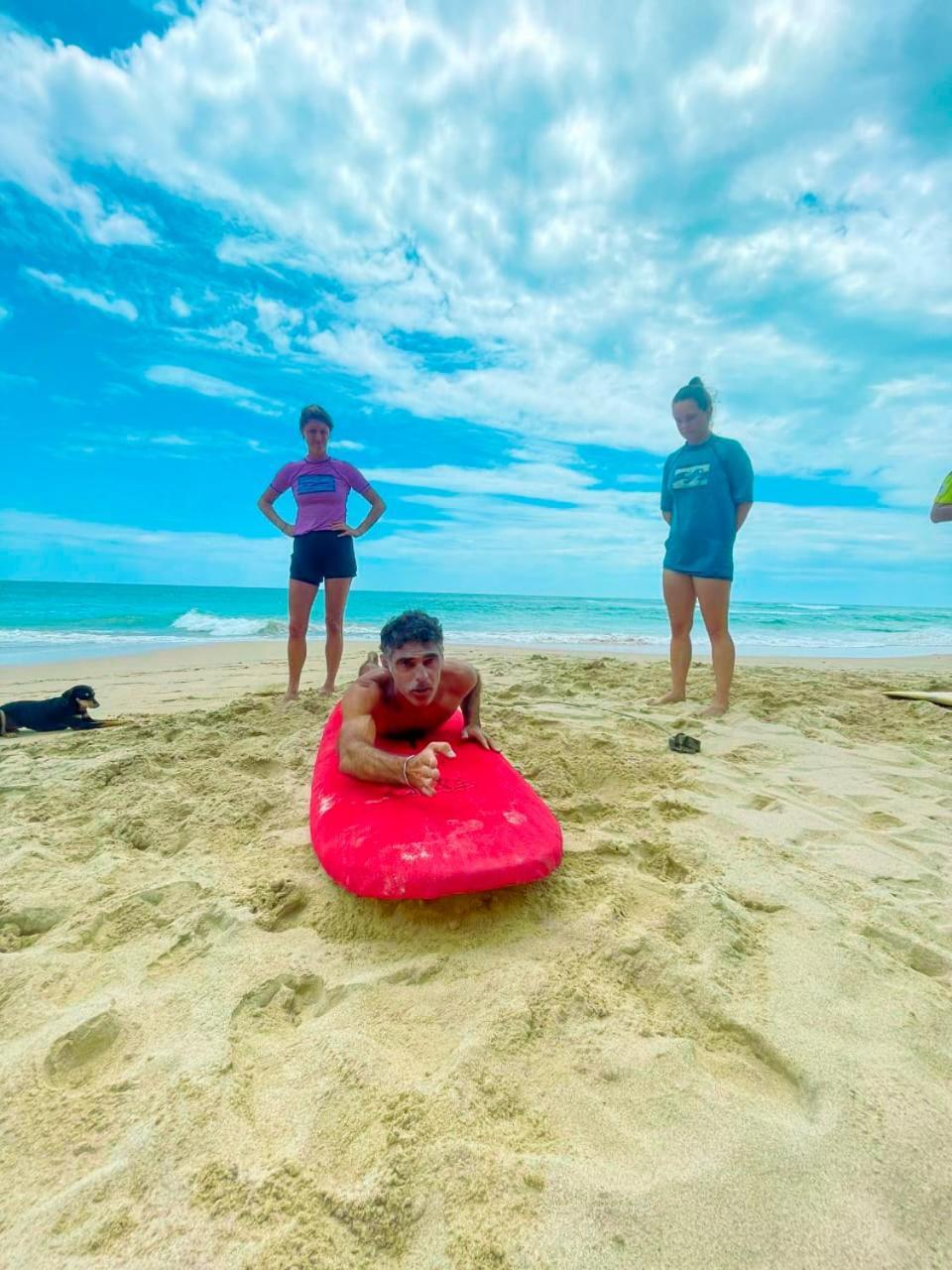 Gaia Ocean Surf Yoga Hostel Ahangama Bagian luar foto